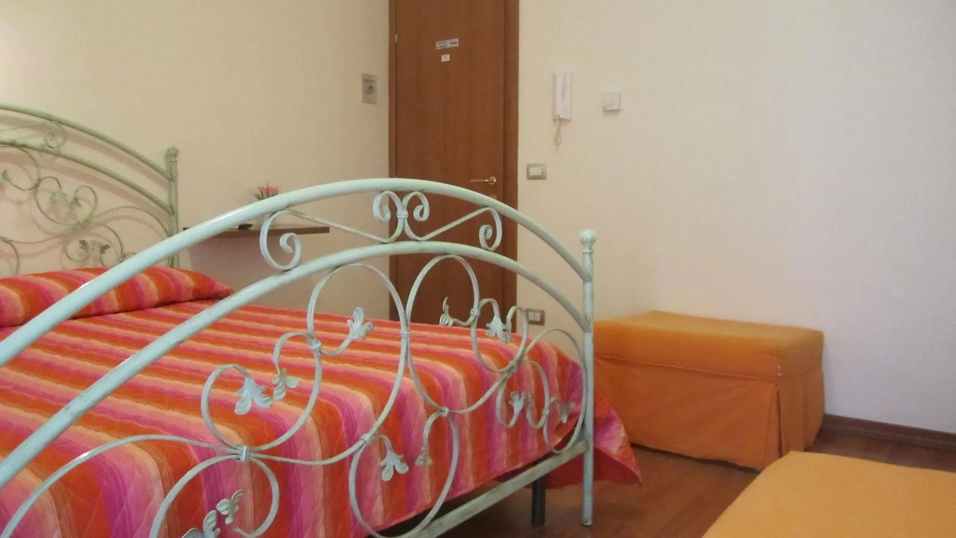 ***  Bed & Breakfast Hostel H24 라구사 이탈리아